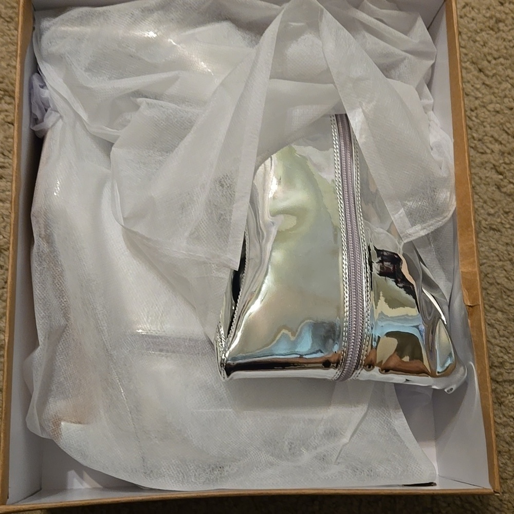 NIB Women's Silver Metallic Knee High Boots - Picture 6 of 7
